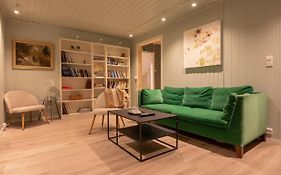 Urban And Stylish Apartment In City Centre